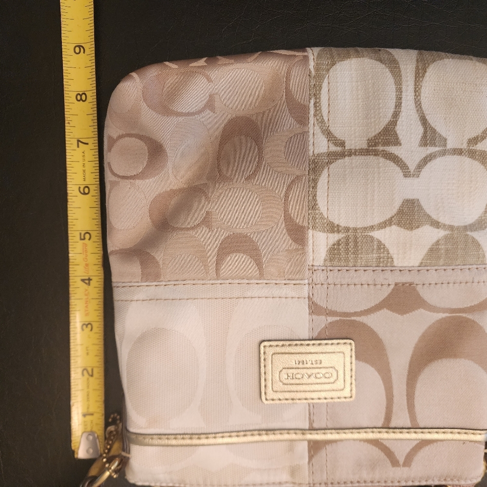Coach Crossbody - Picture 9 of 10